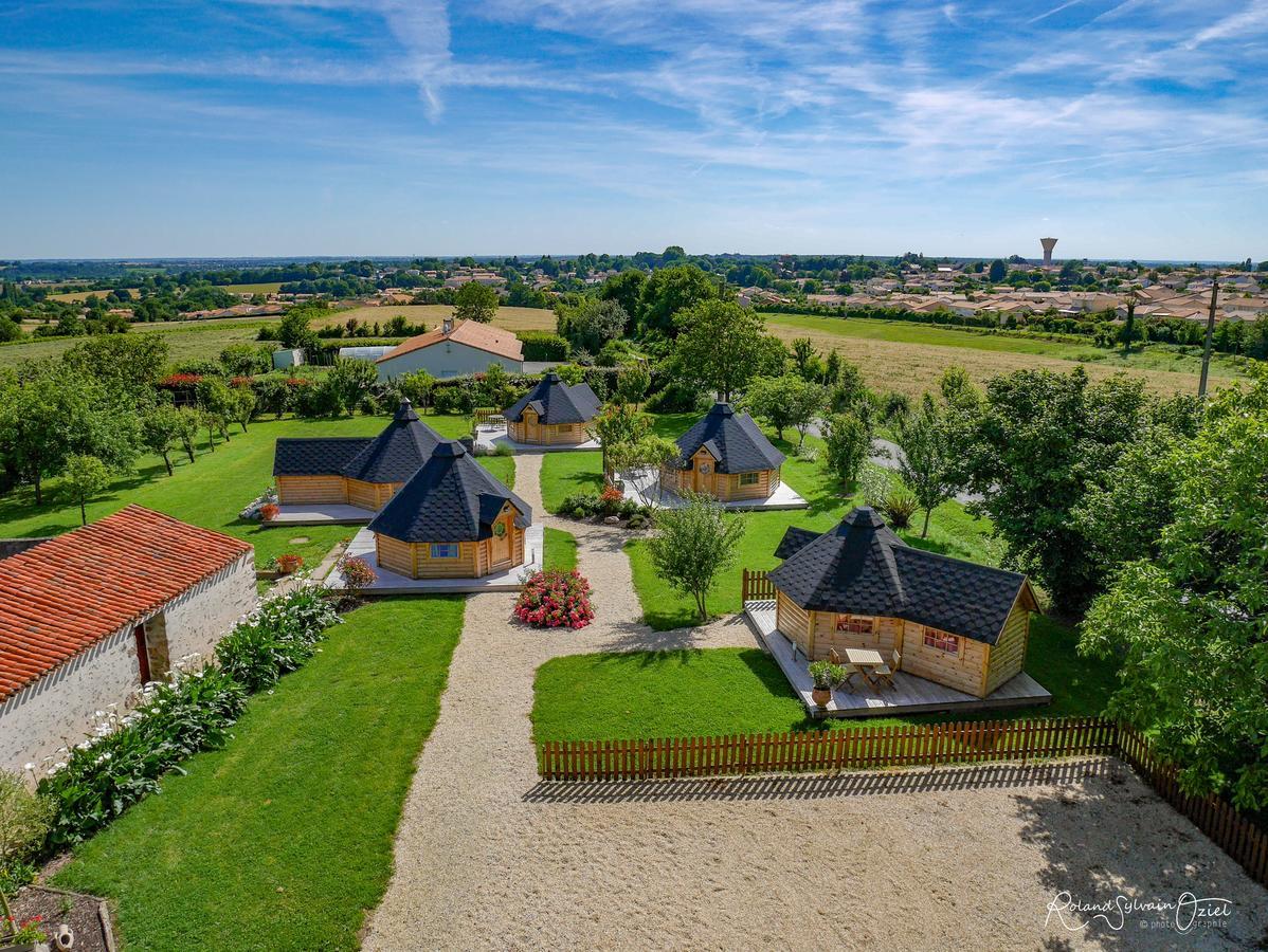 Bed and Breakfast Domaine De La Courillere Le Boupere Экстерьер фото