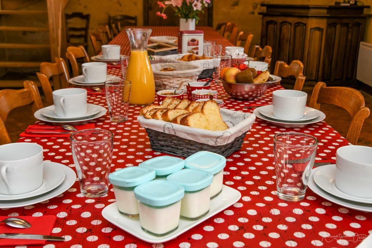 Bed and Breakfast Domaine De La Courillere Le Boupere Экстерьер фото