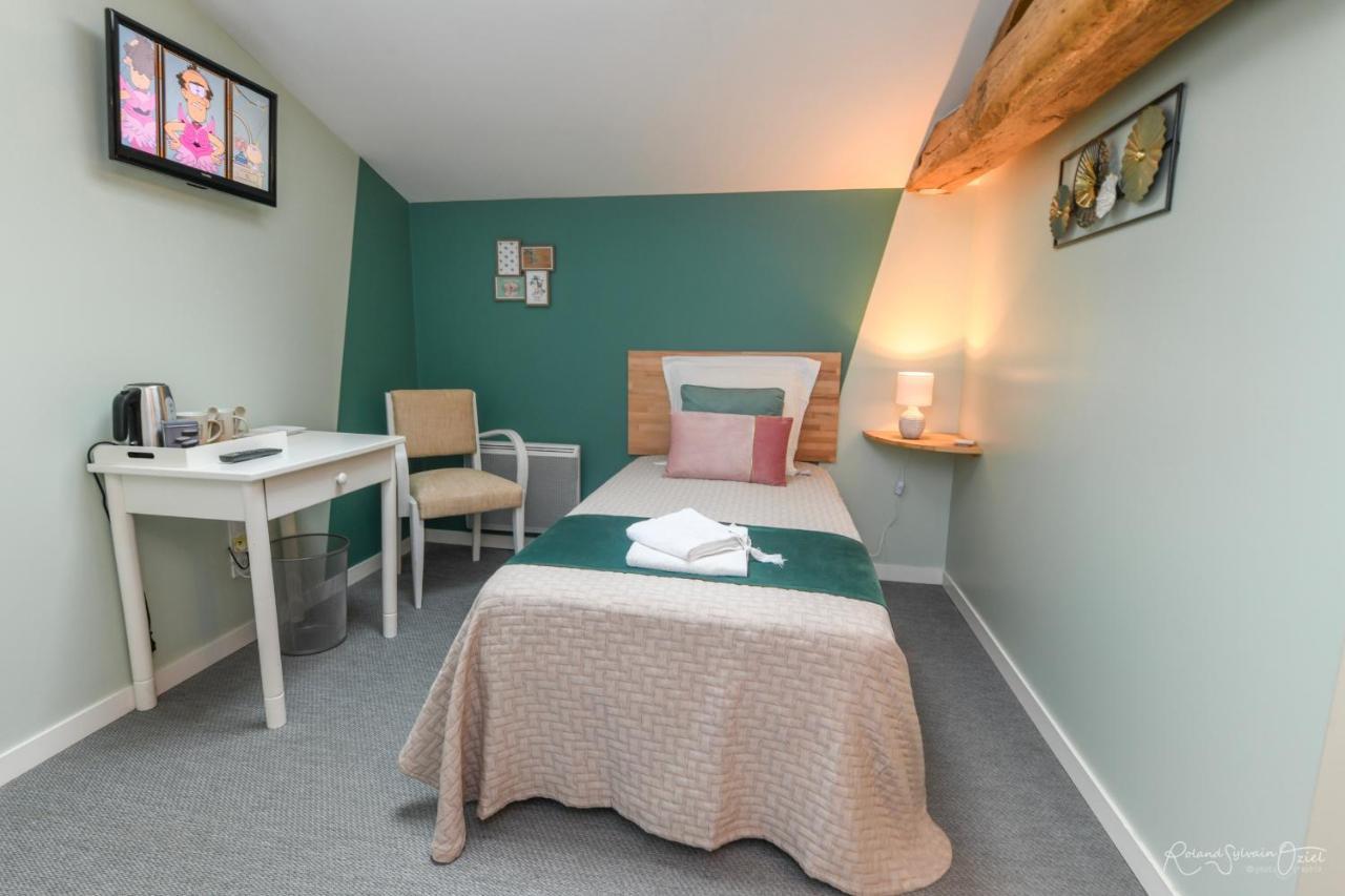 Bed and Breakfast Domaine De La Courillere Le Boupere Экстерьер фото